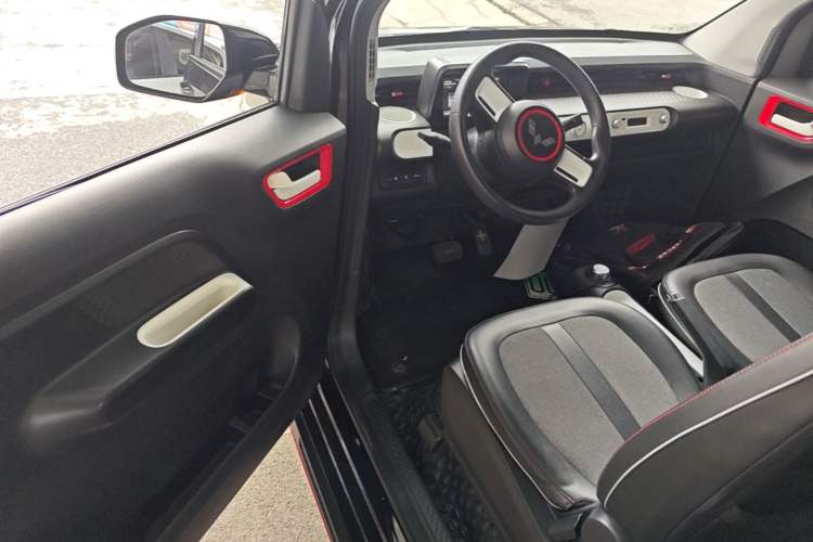 Used Wuling Hongguang MINIEV 2022 GAMEBOY 200km Gaming Edition with Lithium Iron Phosphate Driver Seat
