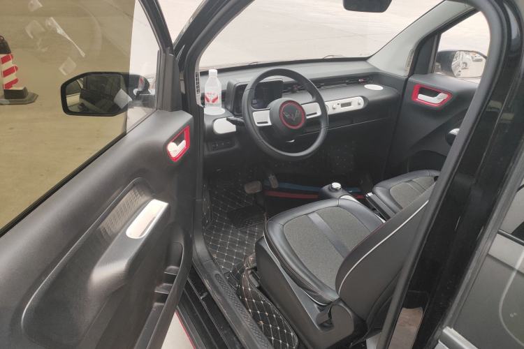 Used Wuling Hongguang MINIEV 2022 GAMEBOY 300km Enthusiast Model with Lithium Iron Phosphate Driver Seat