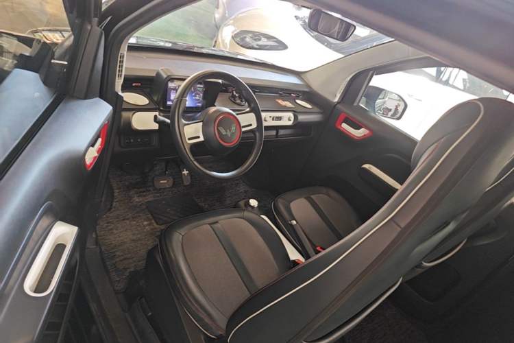 Used Wuling Hongguang MINIEV 2022 GAMEBOY 200km Gaming Edition with Lithium Iron Phosphate Driver Seat