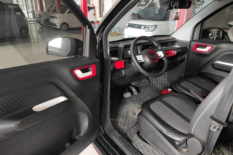 Used Wuling Hongguang MINIEV 2022 GAMEBOY 200km Gaming Edition with Lithium Iron Phosphate Driver Seat