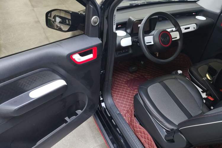 Used Wuling Hongguang MINIEV 2022 GAMEBOY 300km Enthusiast Model with Lithium Iron Phosphate Driver Seat