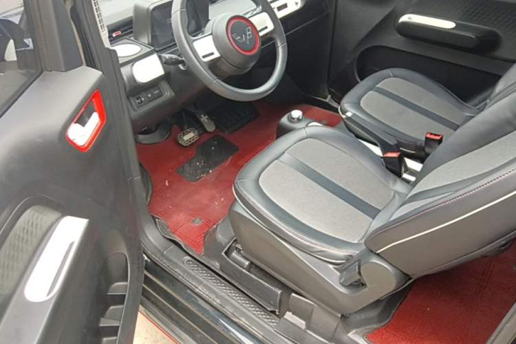 Used Wuling Hongguang MINIEV 2022 GAMEBOY 200km Gaming Edition with Lithium Iron Phosphate Driver Seat