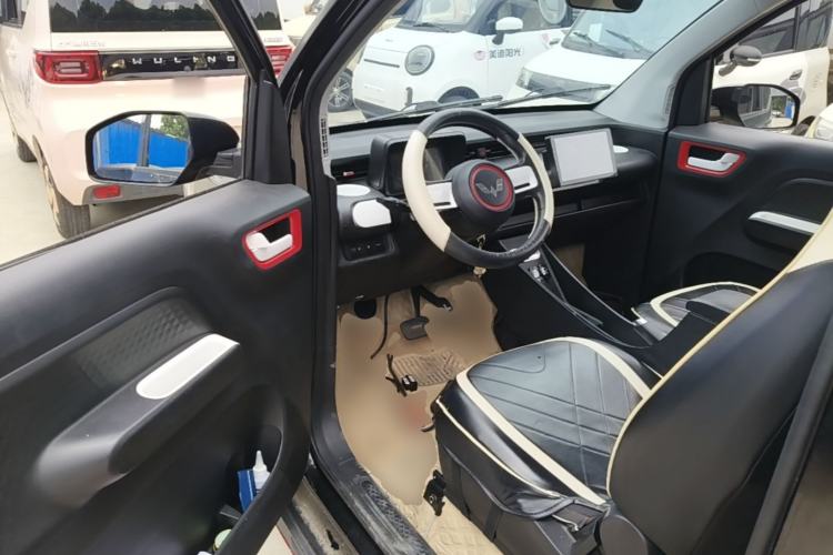 Used Wuling Hongguang MINIEV 2022 GAMEBOY 200km Play Edition with Lithium Iron Phosphate Driver Seat