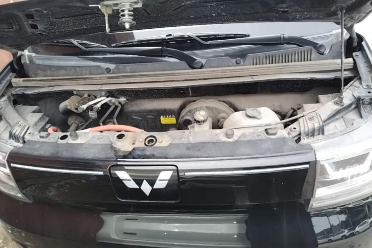 Used Wuling Hongguang MINIEV 2022 GAMEBOY 200km Gaming Edition with Lithium Iron Phosphate Engine Bay