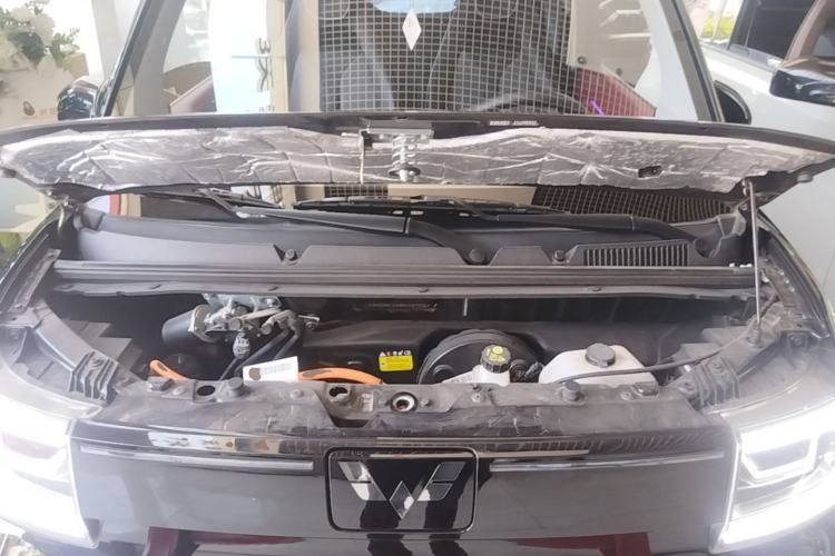 Used Wuling Hongguang MINIEV 2022 GAMEBOY 300km Enthusiast Model with Lithium Iron Phosphate Engine Bay