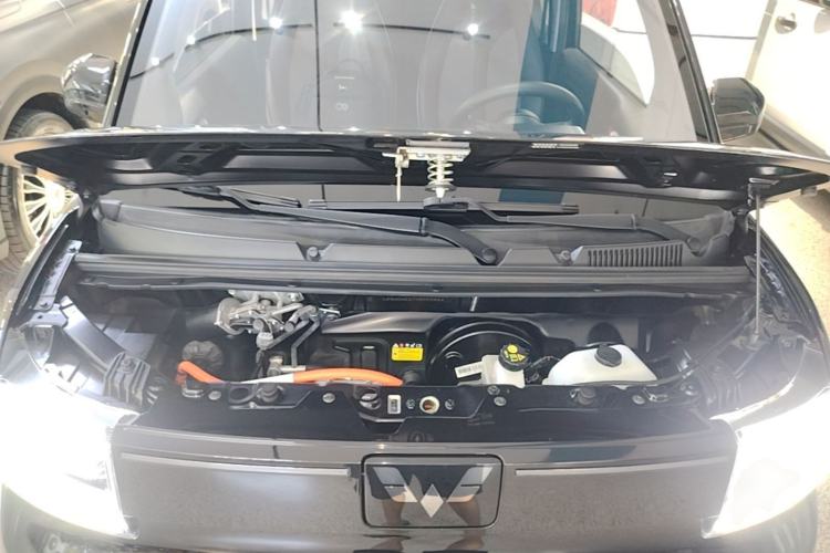 Used Wuling Hongguang MINIEV 2022 GAMEBOY 300km Enthusiast Model with Lithium Iron Phosphate Engine Bay
