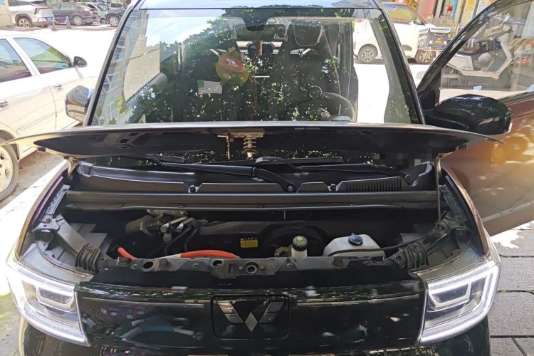 Used Wuling Hongguang MINIEV 2022 GAMEBOY 300km Enthusiast Model with Lithium Iron Phosphate Engine Bay