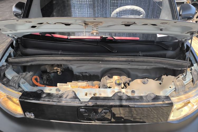 Used Wuling Hongguang MINIEV 2022 Easy Version Lithium Iron Phosphate Engine Bay