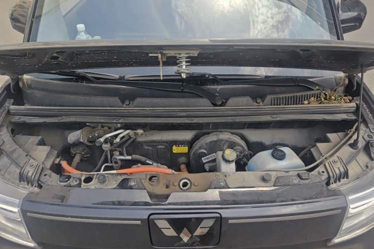 Used Wuling Hongguang MINIEV 2022 GAMEBOY 200km Gaming Edition with Lithium Iron Phosphate Engine Bay