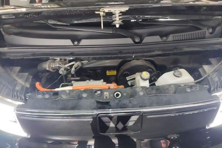 Used Wuling Hongguang MINIEV 2022 GAMEBOY 200km Gaming Edition with Lithium Iron Phosphate Engine Bay