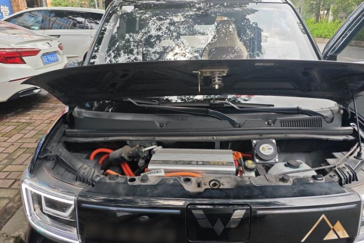 Used Wuling Hongguang MINIEV 2022 GAMEBOY 300km Enthusiast Model with Lithium Iron Phosphate Engine Bay