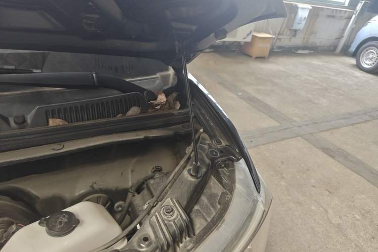 Used Wuling Hongguang MINIEV 2022 GAMEBOY 200km Play Edition with Lithium Iron Phosphate Engine Bay Left
