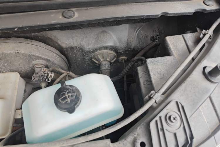 Used Wuling Hongguang MINIEV 2022 GAMEBOY 300km Enthusiast Model with Lithium Iron Phosphate Engine Bay Left