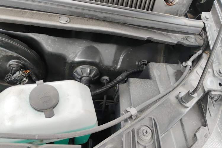Used Wuling Hongguang MINIEV 2022 GAMEBOY 200km Gaming Edition with Lithium Iron Phosphate Engine Bay Left
