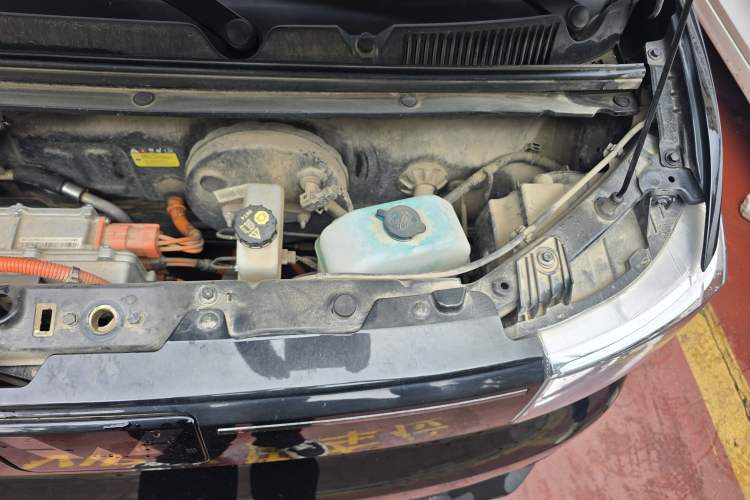 Used Wuling Hongguang MINIEV 2022 GAMEBOY 300km Play Edition Lithium Iron Phosphate Engine Bay Left