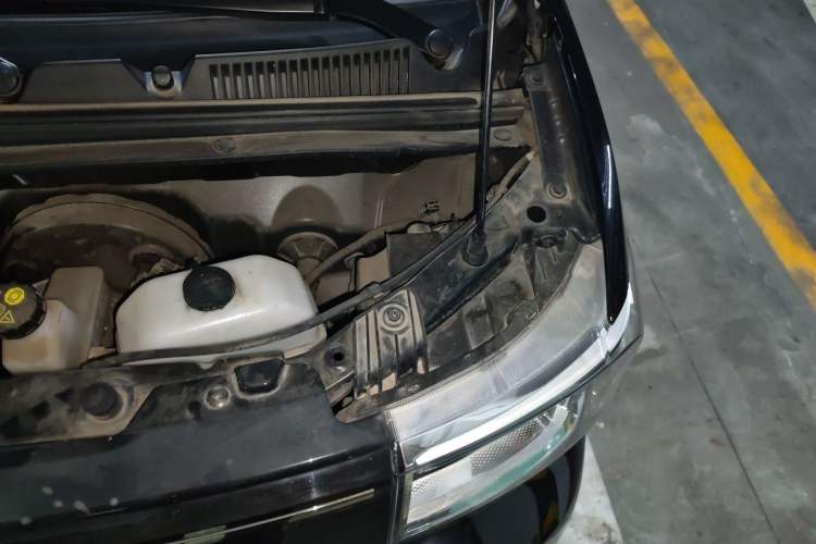 Used Wuling Hongguang MINIEV 2022 GAMEBOY 200km Play Edition with Lithium Iron Phosphate Engine Bay Left
