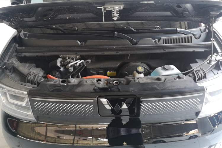 Used Wuling Hongguang MINIEV 2022 GAMEBOY 300km Enthusiast Model with Lithium Iron Phosphate Engine Bay