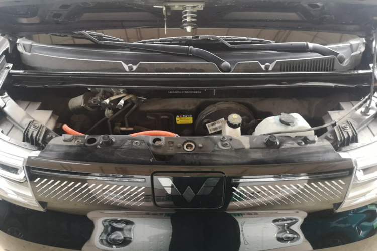 Used Wuling Hongguang MINIEV 2022 GAMEBOY 300km Enthusiast Model with Lithium Iron Phosphate Engine Bay