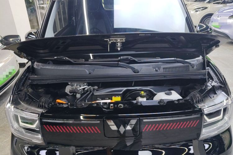 Used Wuling Hongguang MINIEV 2022 GAMEBOY 300km Enthusiast Model with Lithium Iron Phosphate Engine Bay