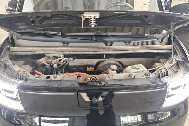 Used Wuling Hongguang MINIEV 2022 GAMEBOY 200km Gaming Edition with Lithium Iron Phosphate Engine Bay