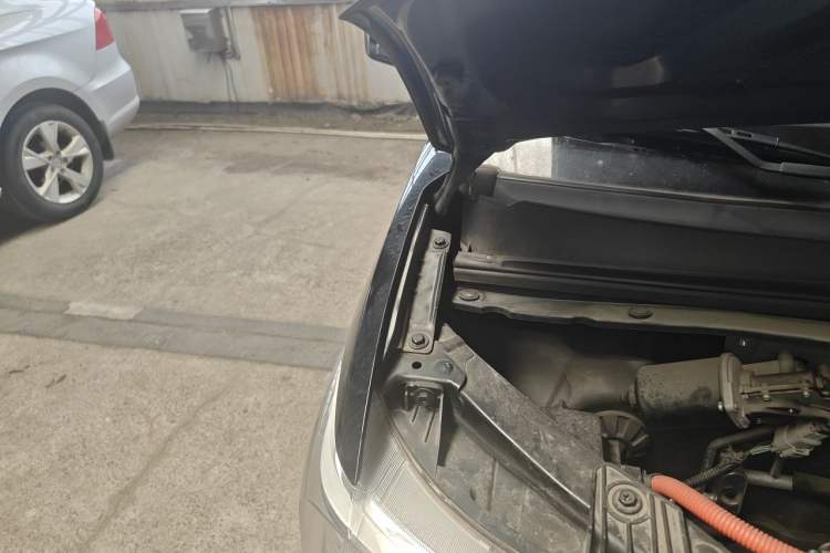 Used Wuling Hongguang MINIEV 2022 GAMEBOY 200km Play Edition with Lithium Iron Phosphate Engine Bay Right