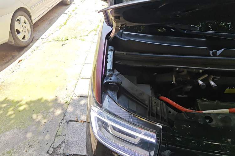 Used Wuling Hongguang MINIEV 2022 GAMEBOY 300km Enthusiast Model with Lithium Iron Phosphate Engine Bay Right