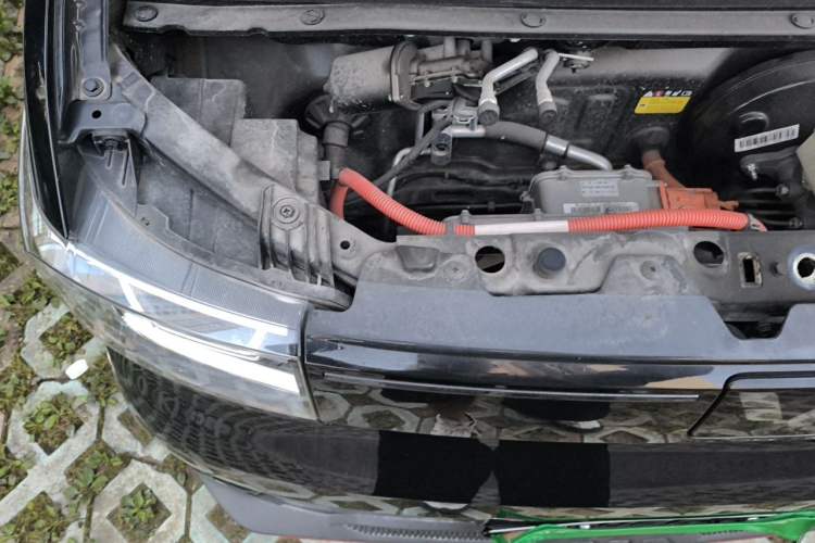 Used Wuling Hongguang MINIEV 2022 GAMEBOY 300km Enthusiast Model with Lithium Iron Phosphate Engine Bay Right