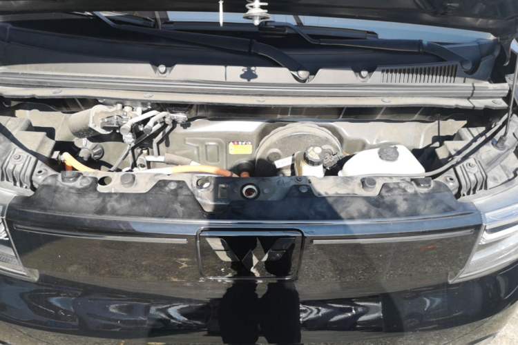 Used Wuling Hongguang MINIEV 2022 GAMEBOY 300km Enthusiast Model with Lithium Iron Phosphate Engine Bay