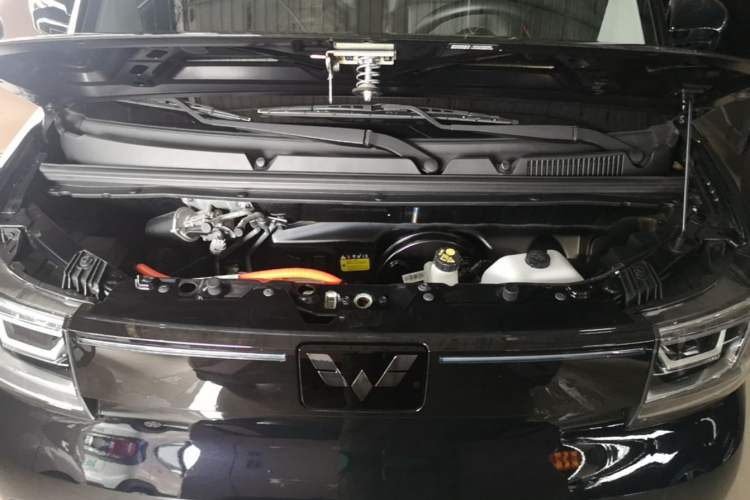 Used Wuling Hongguang MINIEV 2022 GAMEBOY 200km Gaming Edition with Lithium Iron Phosphate Engine Bay