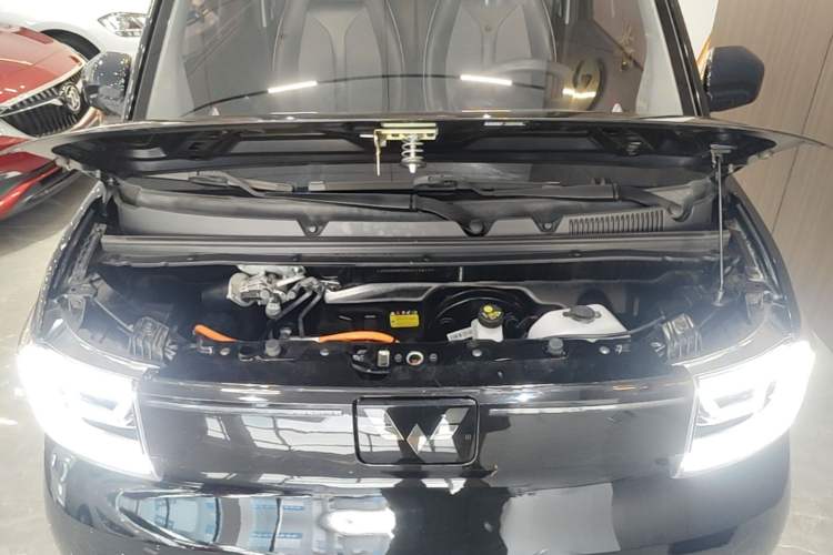 Used Wuling Hongguang MINIEV 2022 GAMEBOY 200km Gaming Edition with Lithium Iron Phosphate Engine Bay