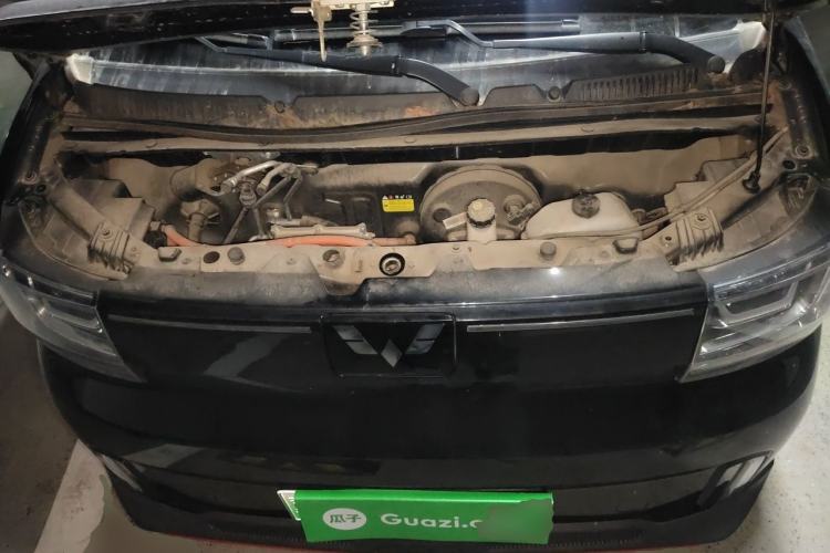 Used Wuling Hongguang MINIEV 2022 GAMEBOY 300km Enthusiast Model with Lithium Iron Phosphate Engine Bay