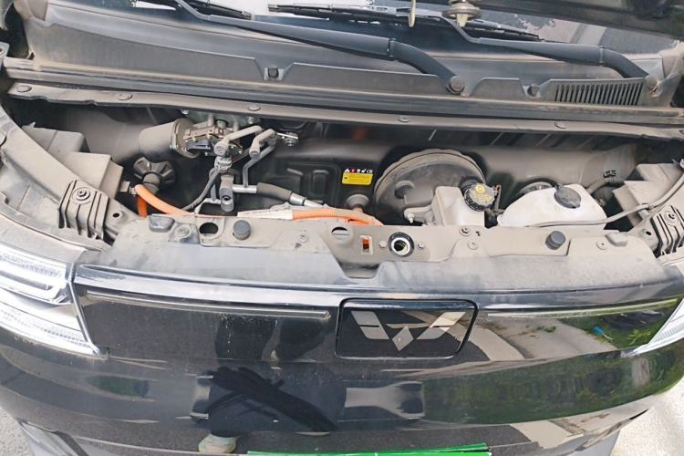 Used Wuling Hongguang MINIEV 2022 GAMEBOY 300km Enthusiast Model with Lithium Iron Phosphate Engine Bay
