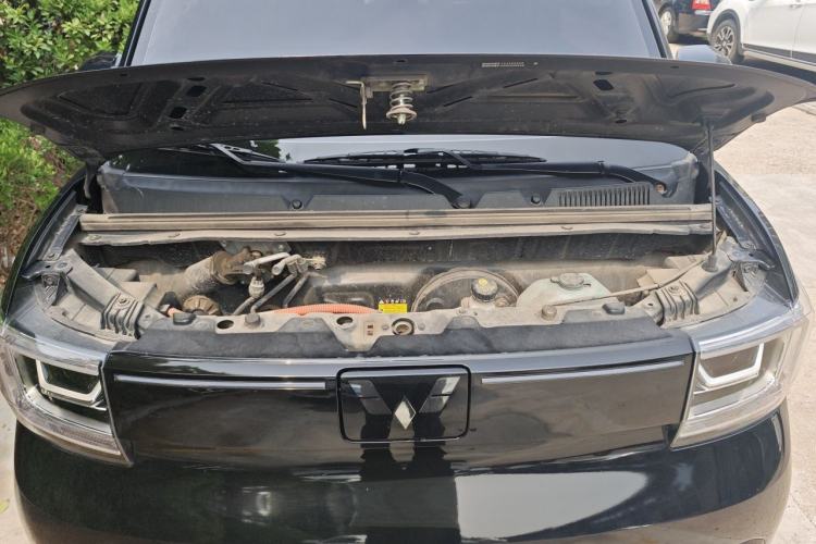 Used Wuling Hongguang MINIEV 2022 GAMEBOY 200km Play Edition with Lithium Iron Phosphate Engine Bay