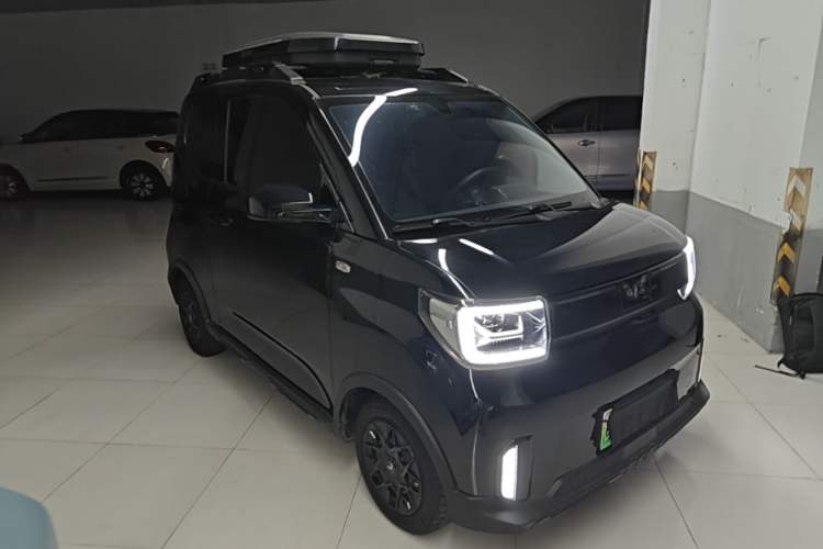 Used Wuling Hongguang MINIEV 2022 GAMEBOY 300km Enthusiast Model with Lithium Iron Phosphate Exterior 1