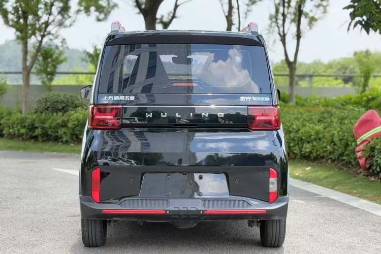 Used Wuling Hongguang MINIEV 2022 GAMEBOY 300km Enthusiast Model with Lithium Iron Phosphate Exterior 1