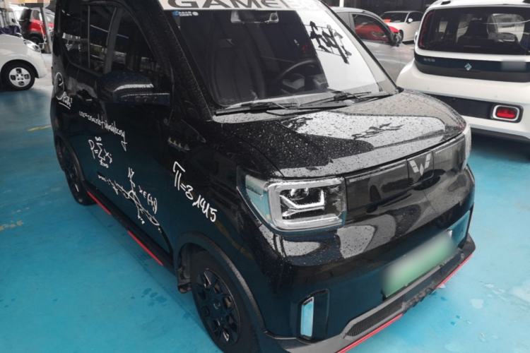 Used Wuling Hongguang MINIEV 2022 GAMEBOY 300km Enthusiast Model with Lithium Iron Phosphate Exterior 1