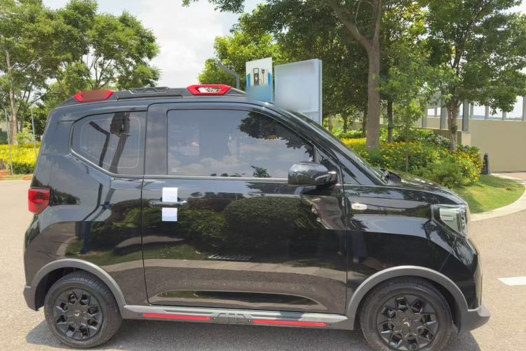 Used Wuling Hongguang MINIEV 2022 GAMEBOY 300km Enthusiast Model with Lithium Iron Phosphate Exterior 10