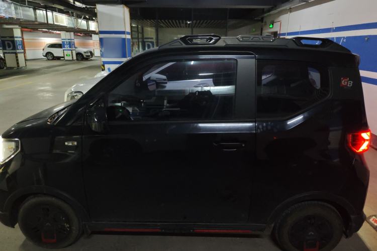 Used Wuling Hongguang MINIEV 2022 GAMEBOY 300km Enthusiast Model with Lithium Iron Phosphate Exterior 2