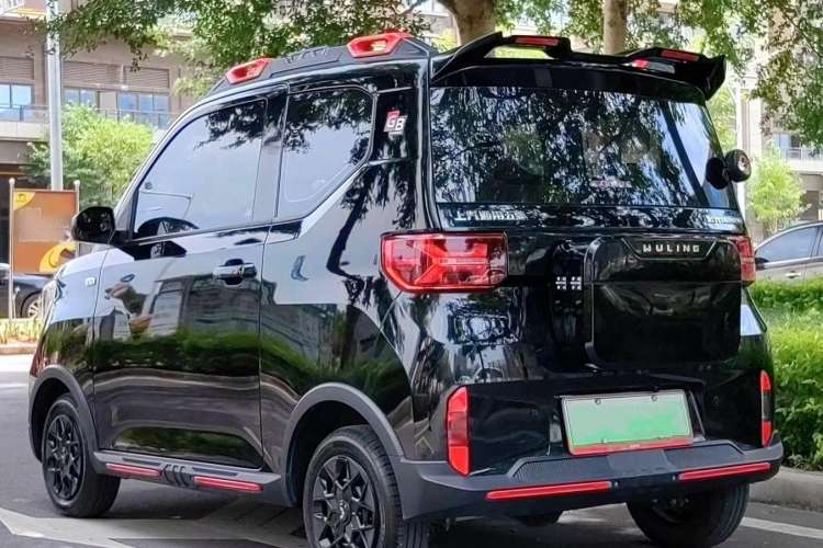 Used Wuling Hongguang MINIEV 2022 GAMEBOY 200km Play Edition with Lithium Iron Phosphate Exterior 2