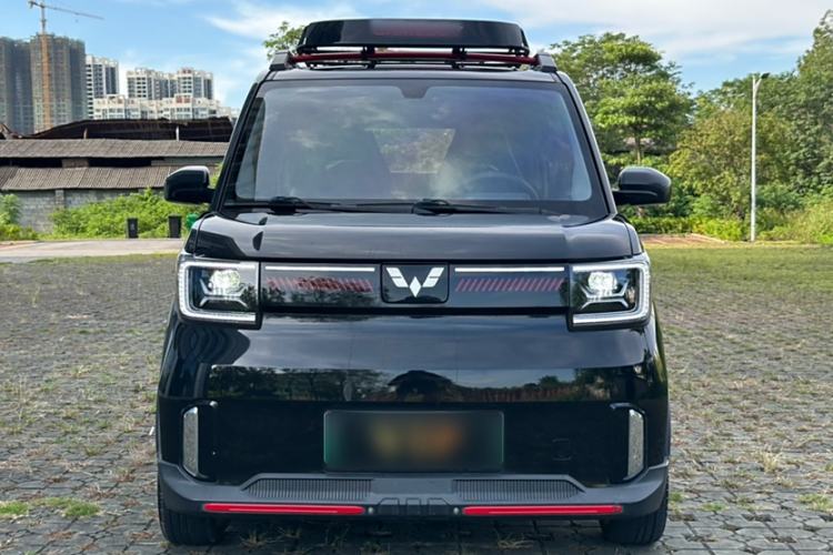 Used Wuling Hongguang MINIEV 2022 GAMEBOY 300km Enthusiast Model with Lithium Iron Phosphate Exterior 3