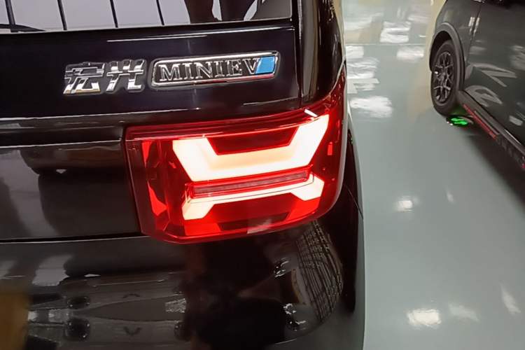 Used Wuling Hongguang MINIEV 2022 GAMEBOY 200km Gaming Edition with Lithium Iron Phosphate Exterior 3