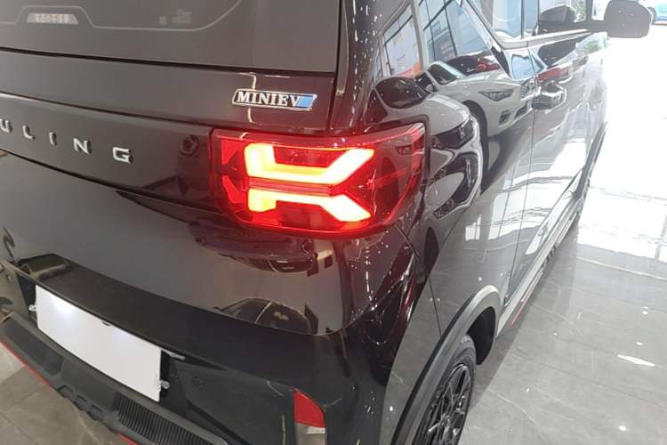 Used Wuling Hongguang MINIEV 2022 GAMEBOY 200km Gaming Edition with Lithium Iron Phosphate Exterior 3