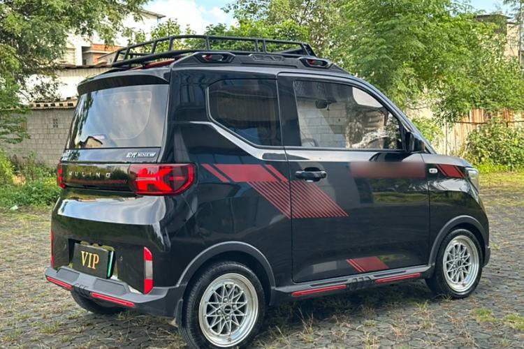 Used Wuling Hongguang MINIEV 2022 GAMEBOY 300km Enthusiast Model with Lithium Iron Phosphate Exterior 4