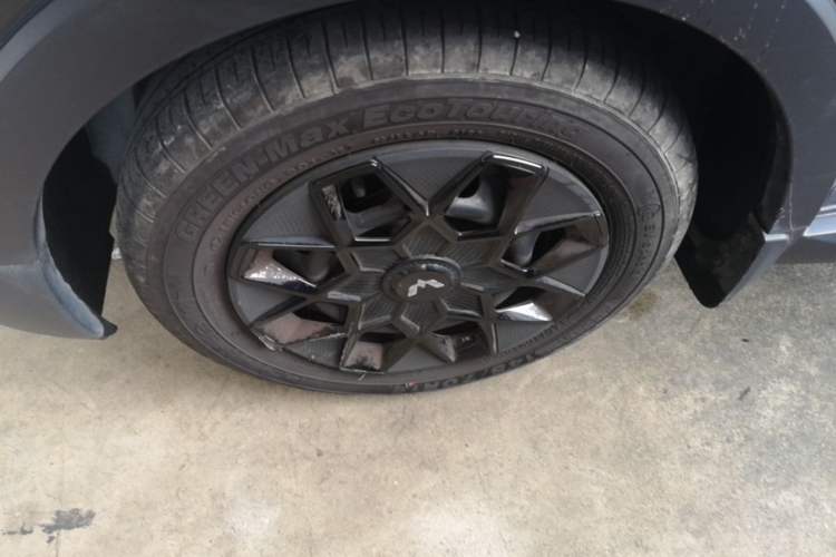 Used Wuling Hongguang MINIEV 2022 GAMEBOY 300km Enthusiast Model with Lithium Iron Phosphate Exterior 4