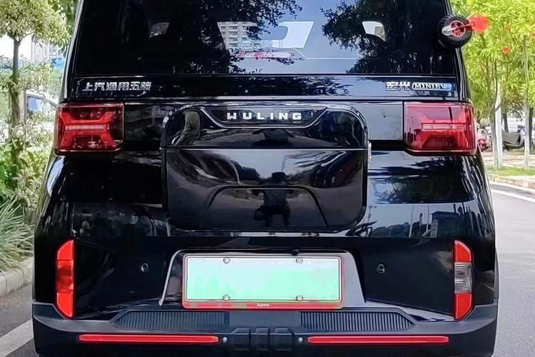 Used Wuling Hongguang MINIEV 2022 GAMEBOY 200km Play Edition with Lithium Iron Phosphate Exterior 4
