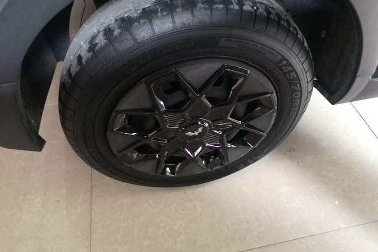 Used Wuling Hongguang MINIEV 2022 GAMEBOY 200km Gaming Edition with Lithium Iron Phosphate Exterior 5