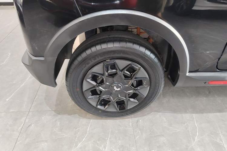 Used Wuling Hongguang MINIEV 2022 GAMEBOY 200km Gaming Edition with Lithium Iron Phosphate Exterior 5