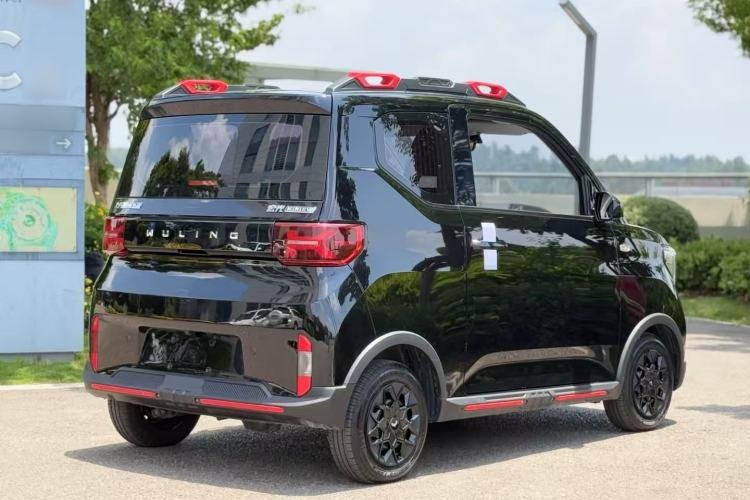 Used Wuling Hongguang MINIEV 2022 GAMEBOY 300km Enthusiast Model with Lithium Iron Phosphate Exterior 6