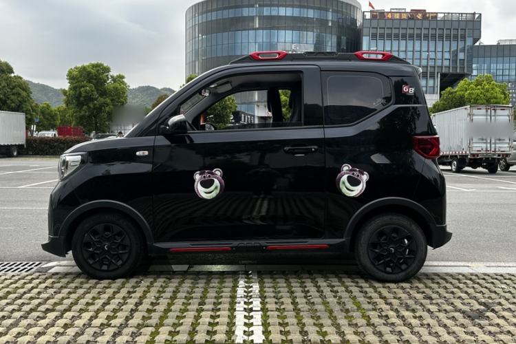 Used Wuling Hongguang MINIEV 2022 GAMEBOY 200km Gaming Edition with Lithium Iron Phosphate Exterior 7