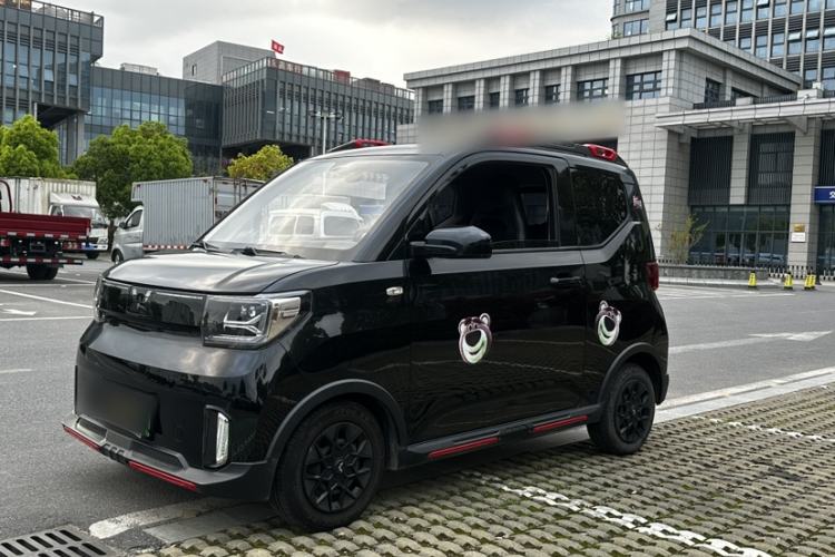Used Wuling Hongguang MINIEV 2022 GAMEBOY 200km Gaming Edition with Lithium Iron Phosphate Front Left 45 Deg